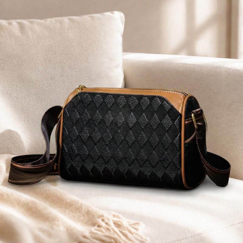 Stylish 3-Layer Diamond-Patterned Crossbody Bag